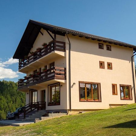 Cabana Denisa Arieşeni エクステリア 写真